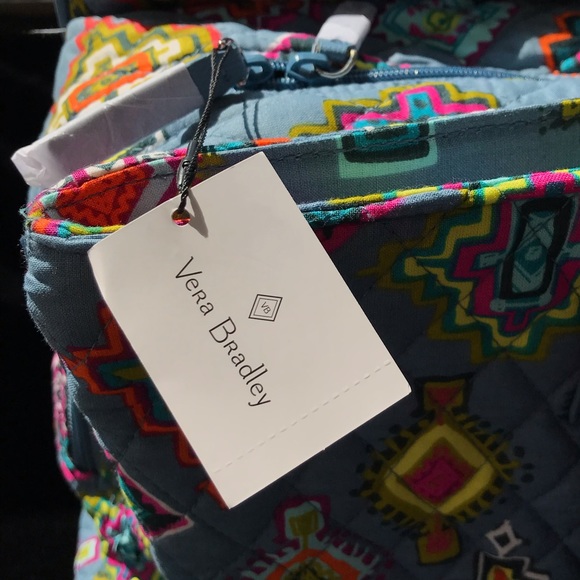 VERA BRADLEY Duffle Bag NWT - Picture 3 of 7
